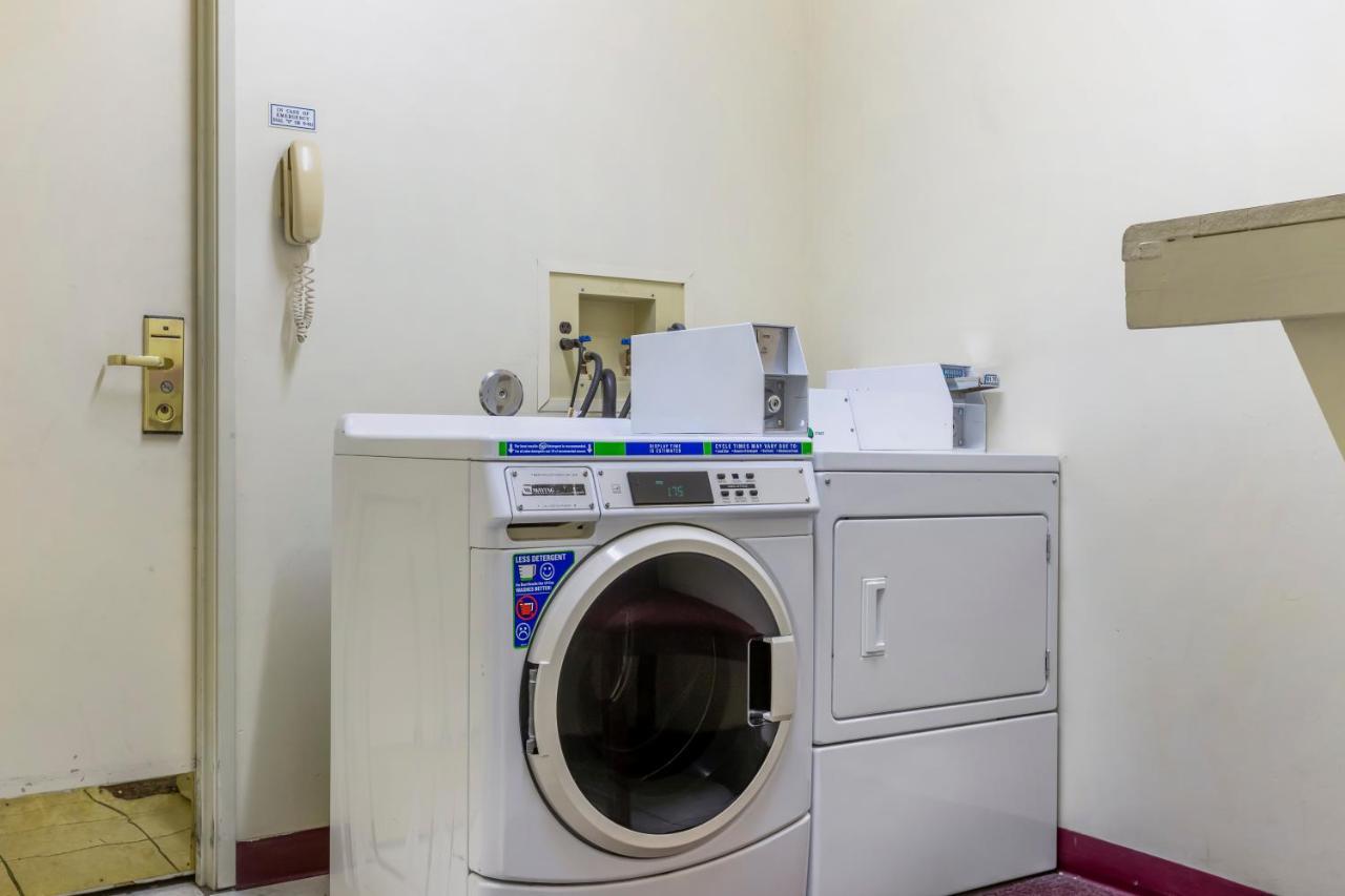 Quality Inn&Suites Keokuk North Bagian luar foto