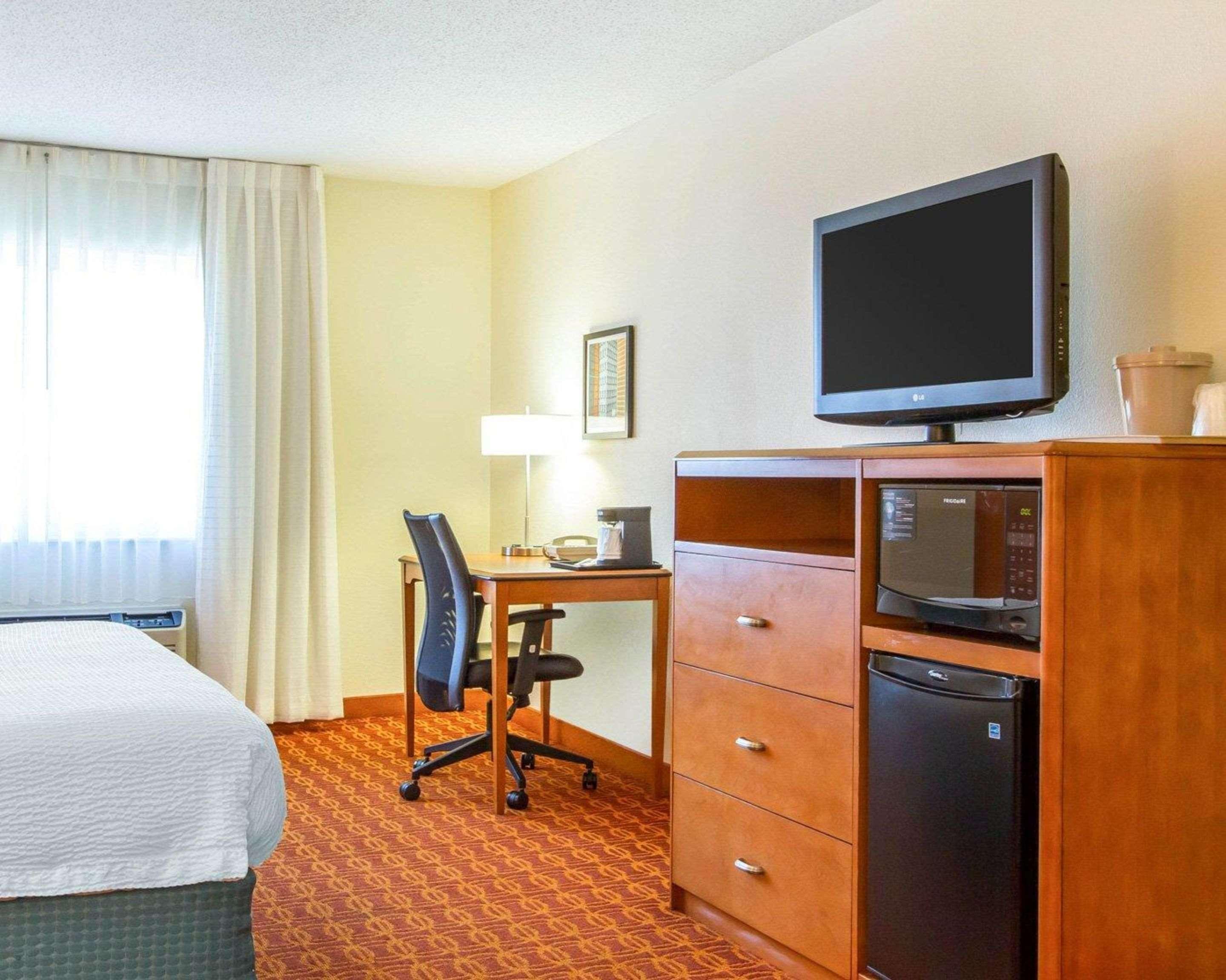 Quality Inn&Suites Keokuk North Bagian luar foto