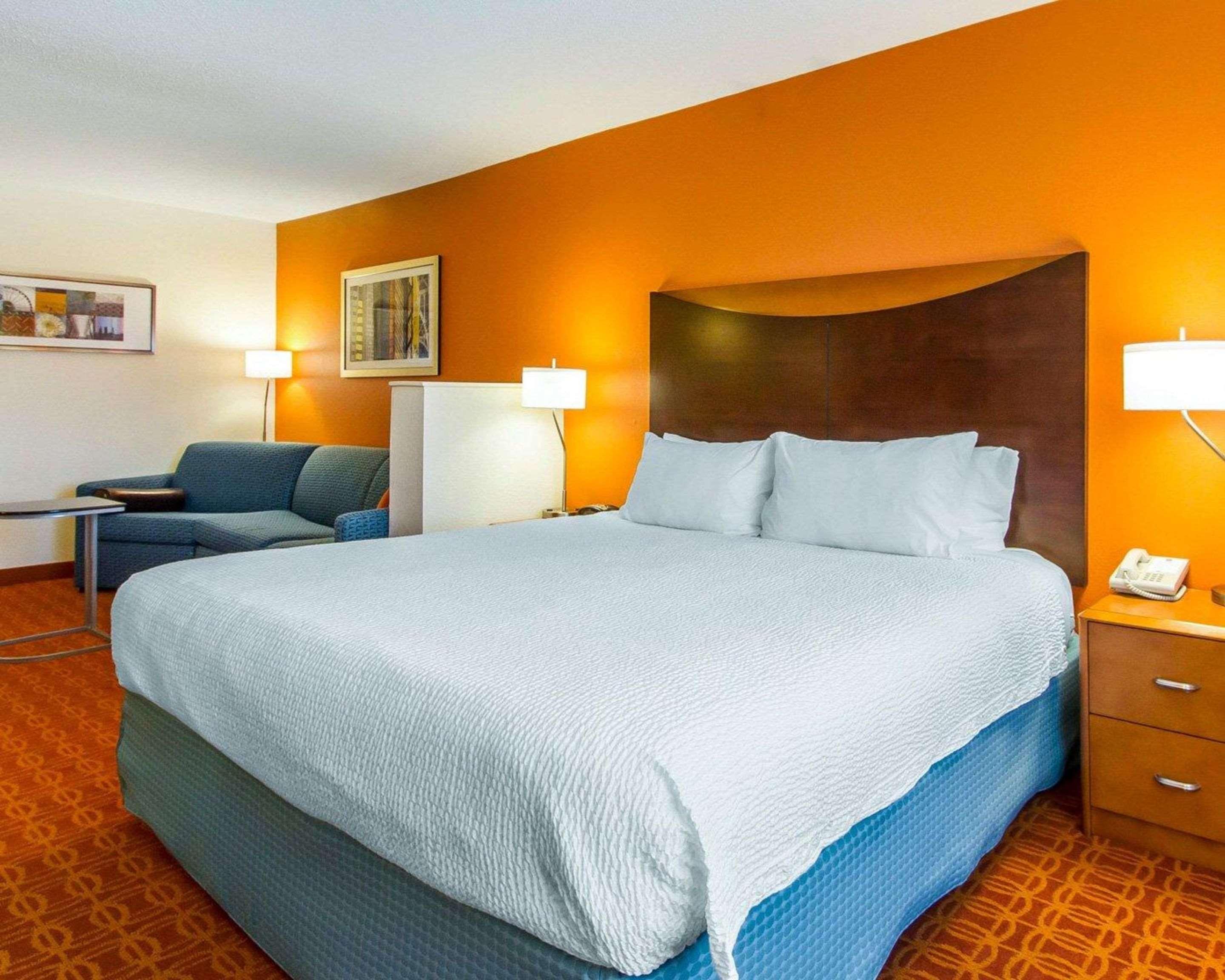 Quality Inn&Suites Keokuk North Bagian luar foto