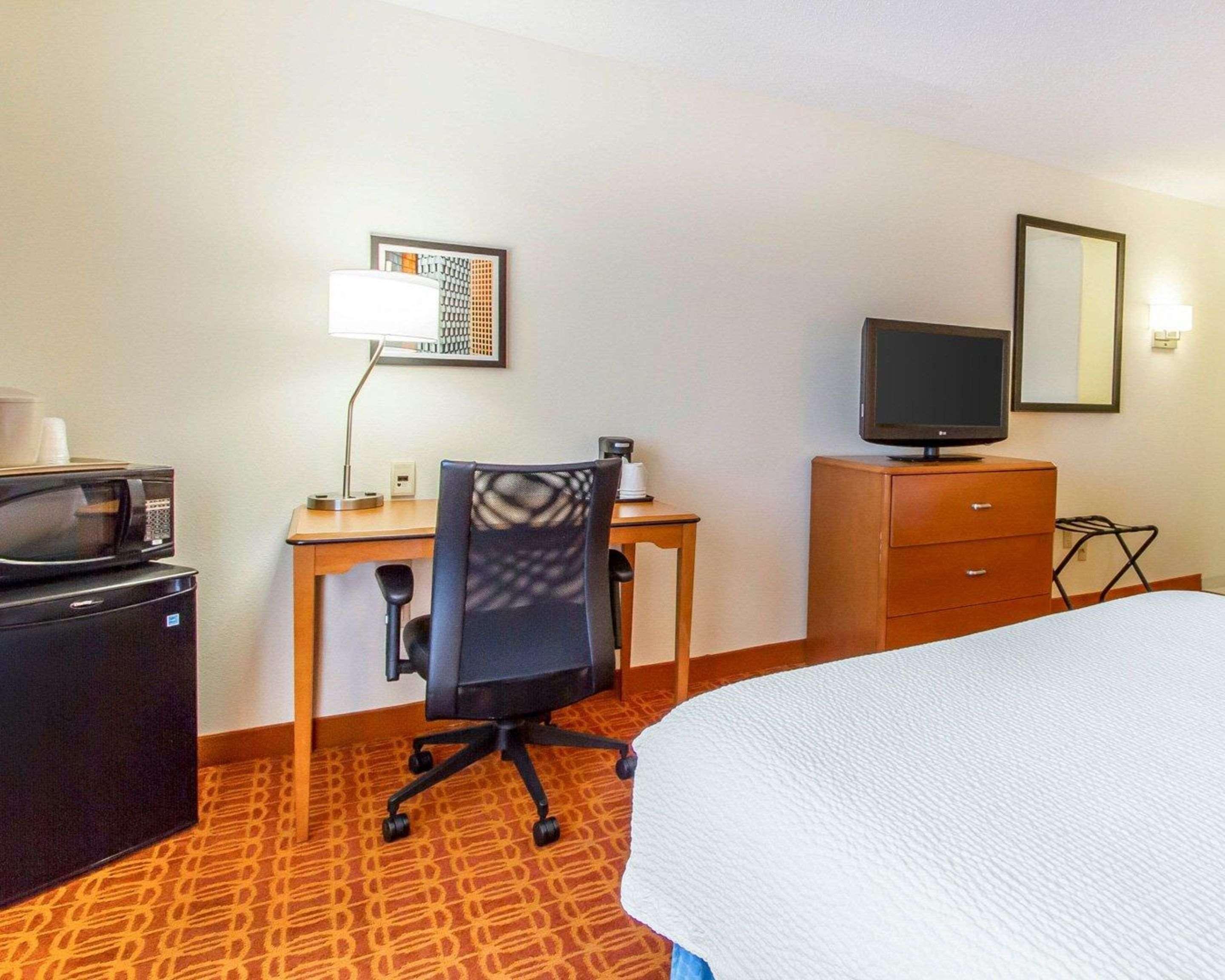 Quality Inn&Suites Keokuk North Bagian luar foto