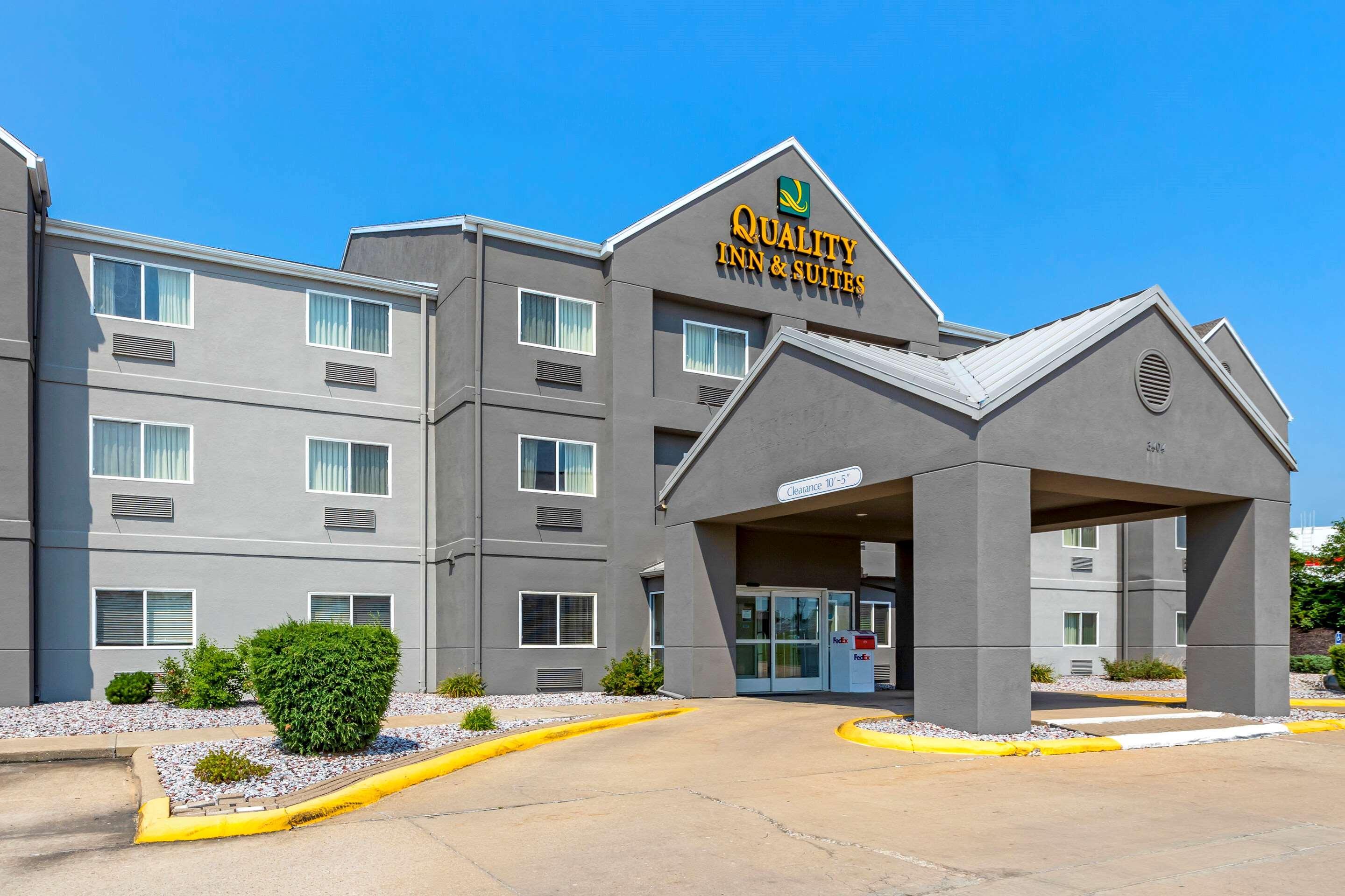 Quality Inn&Suites Keokuk North Bagian luar foto