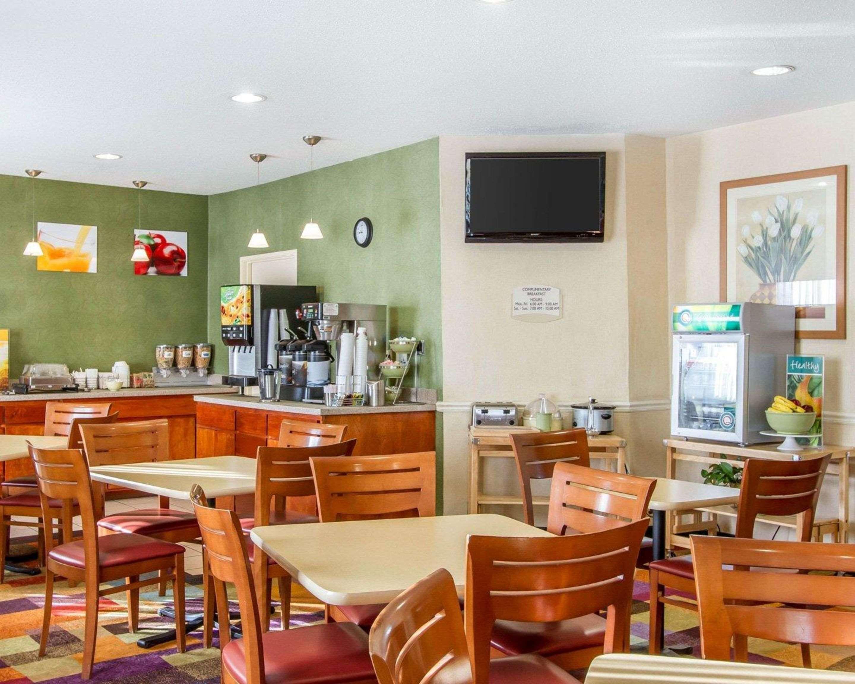 Quality Inn&Suites Keokuk North Bagian luar foto