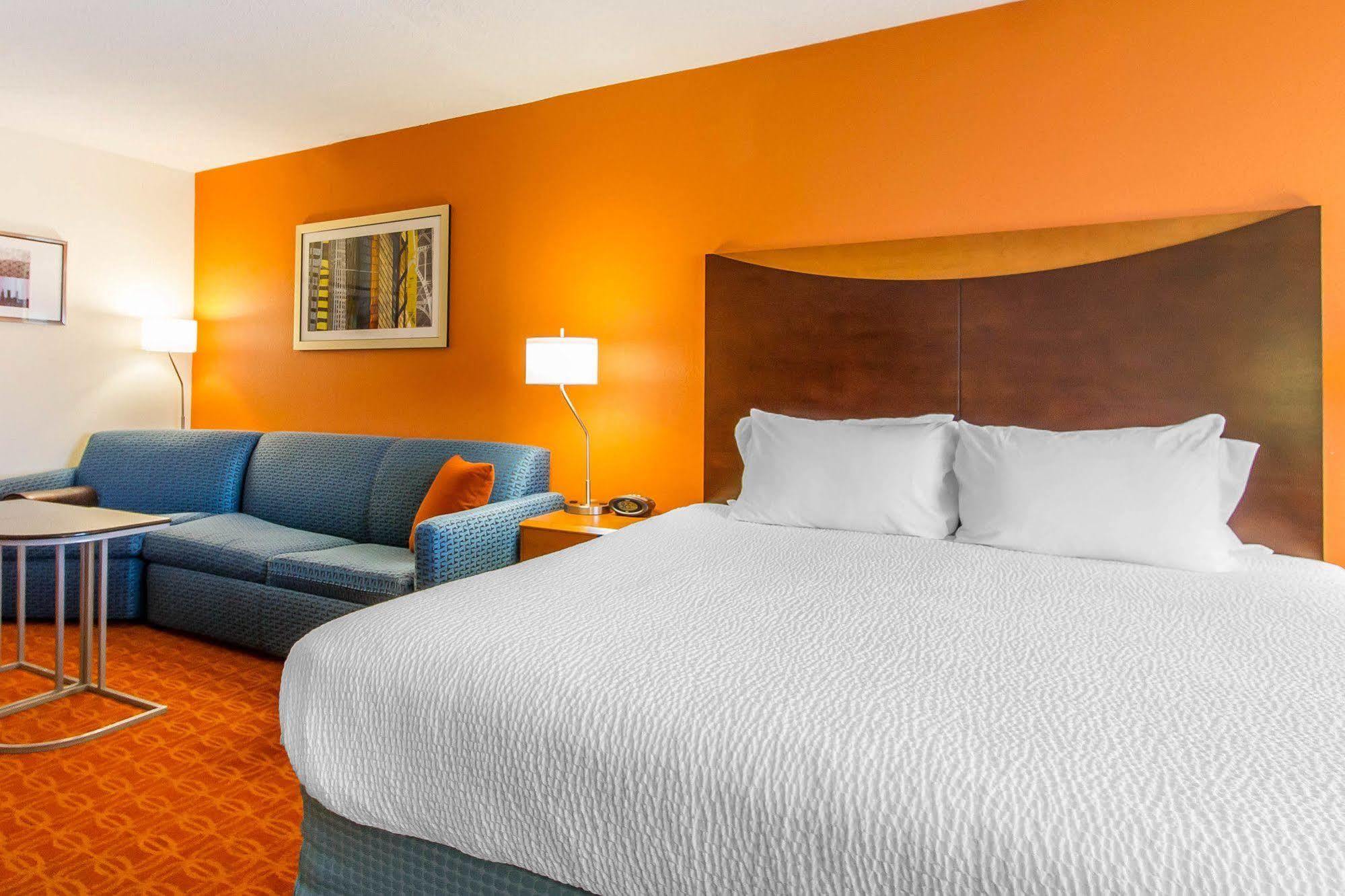 Quality Inn&Suites Keokuk North Bagian luar foto